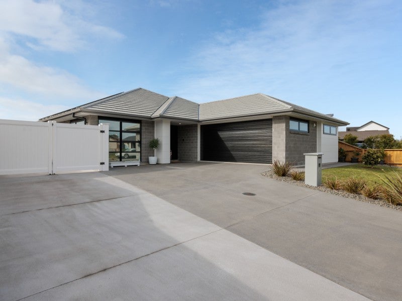 63 Te Ranga Memorial Drive, Pyes Pa, Tauranga - Carousel 1