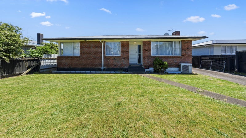 142 Preston Road, Otara, Auckland - Carousel 1