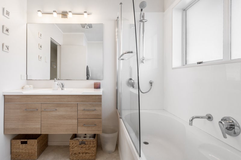 2/4 Ian Place, Glendene, Auckland - Carousel 15