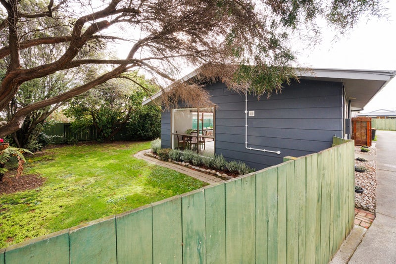 19A Colonial Place, Kelvin Grove, Palmerston North - Carousel 12