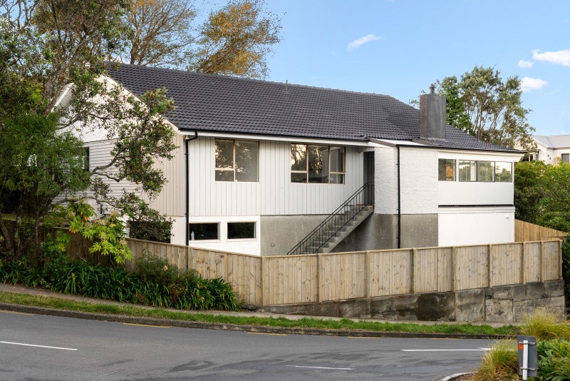 2 John Sims Drive, Broadmeadows, Wellington - Carousel 1