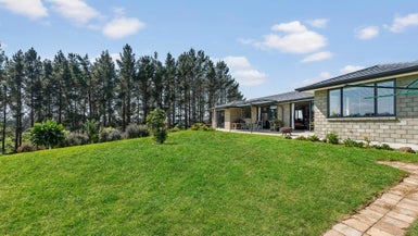 26 Gillespie Road, Papakura - Carousel 1