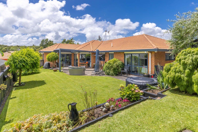 39 Ayrshire Drive, Grandview Heights, Hamilton - Carousel 1