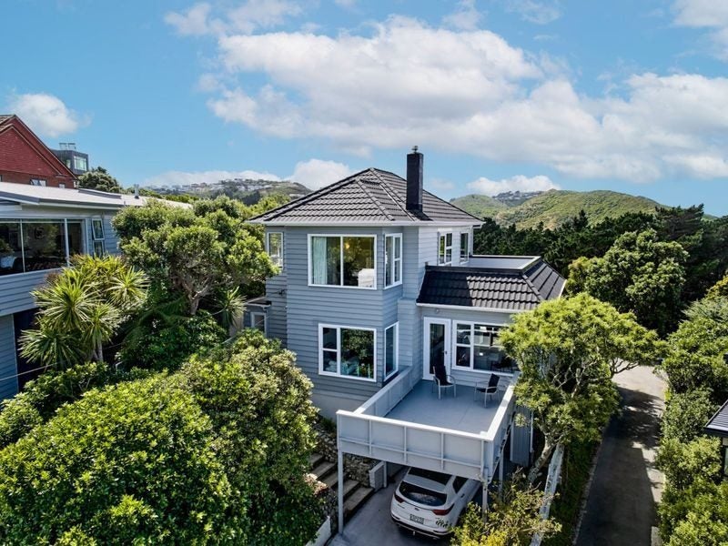102 Homebush Road, Khandallah, Wellington - Carousel 1