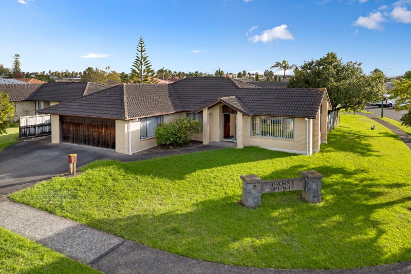 2 Brosna Place, East Tamaki, Auckland - Carousel 1