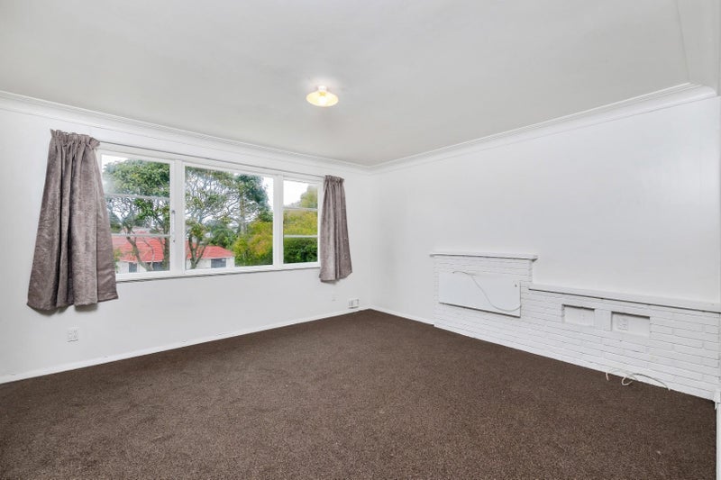 22 Buller Crescent, Manurewa, Auckland - Carousel 2