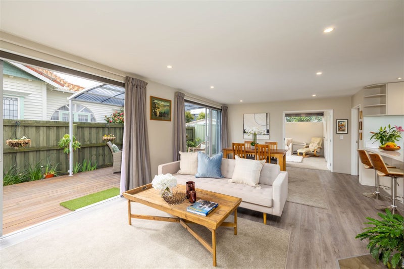 6 Browns Road, St Albans, Christchurch - Carousel 2