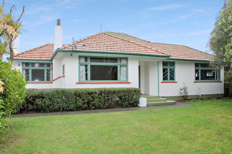 21 Karamu Avenue, Takaro, Palmerston North - Carousel 1