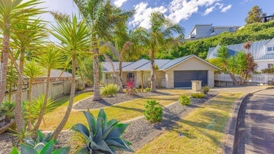 11 Sandy Lane, Otamatea, Whanganui - Carousel 1