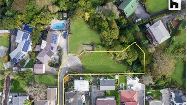 13 Advene Road, Cockle Bay, Auckland - Carousel 1