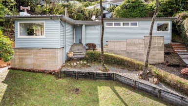 47 Madras Street, Khandallah, Wellington - Carousel 1