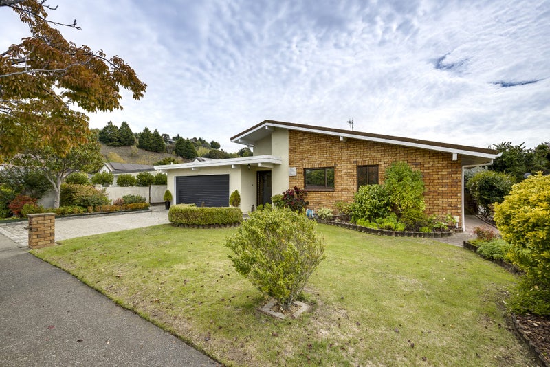 2/30 Ngarimu Crescent, Taradale, Napier - Carousel 1