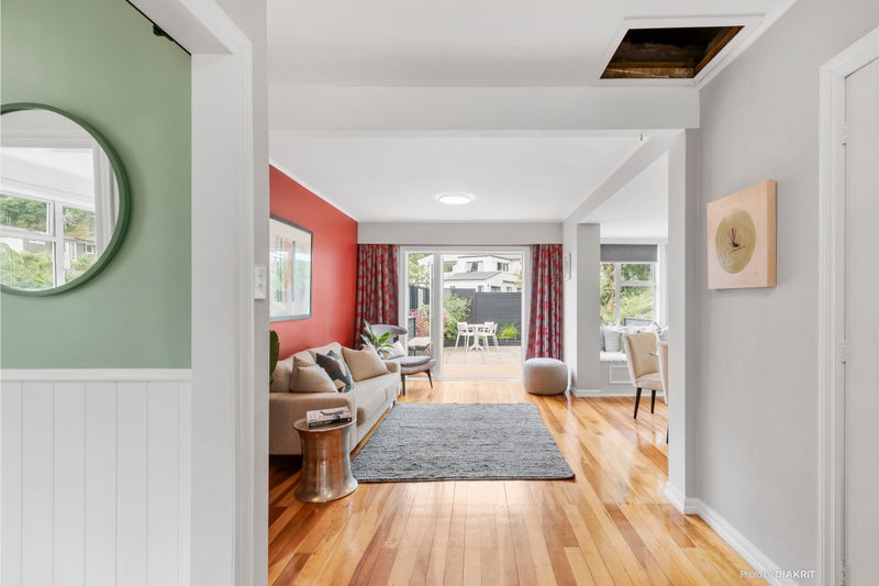 2/46 South Karori Road, Karori, Wellington - Carousel 2