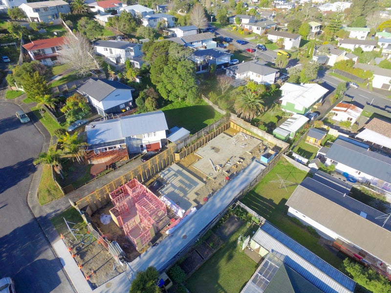 3B Datura Place, Sunnynook, Auckland - Carousel 2