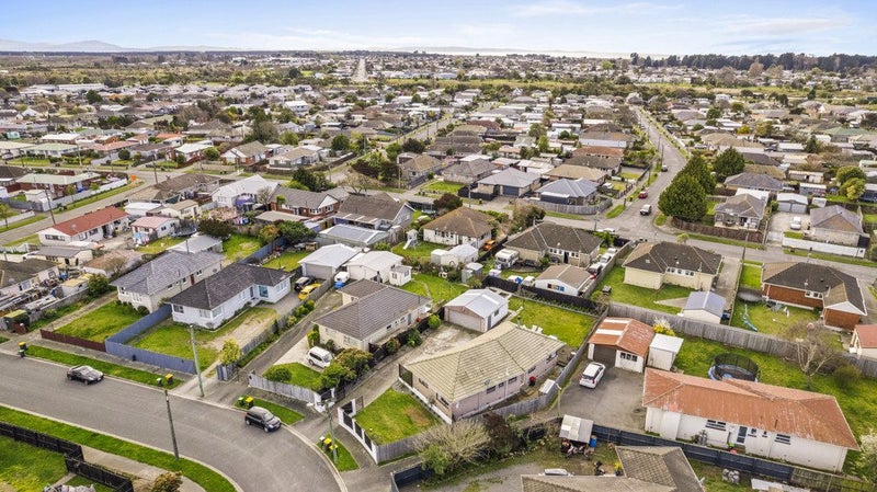 58 Sandown Crescent, Aranui, Christchurch - Carousel 18