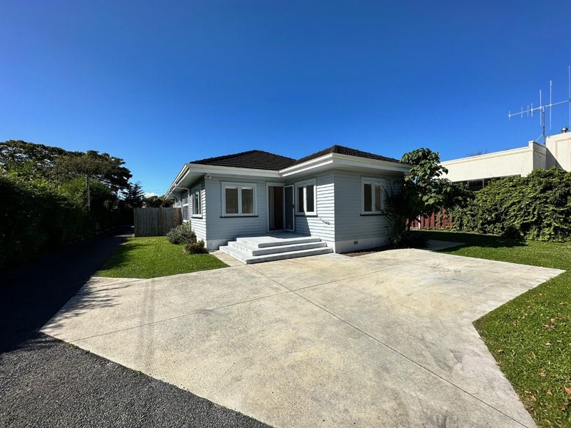 60A Galloway Street, Hamilton East, Hamilton - Carousel 2
