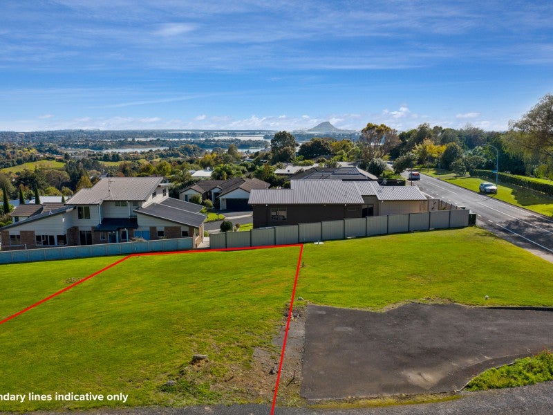 146 Waikite Road, Welcome Bay, Tauranga - Carousel 1