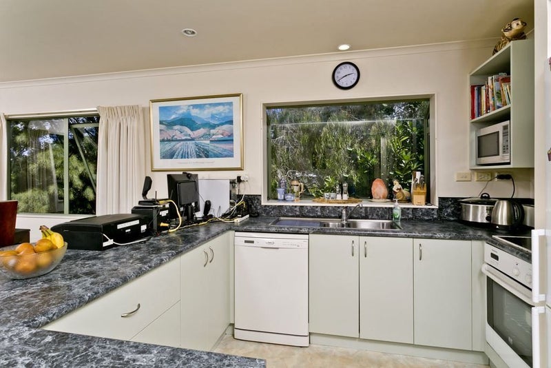 1/65 Girrahween Drive, Tōtara Vale, Auckland - Carousel 24