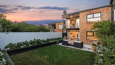 99 Marine Parade, Herne Bay, Auckland - Carousel 1