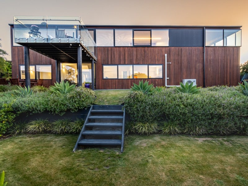 13A Webber Street, Paraparaumu Beach, Paraparaumu - Carousel 1