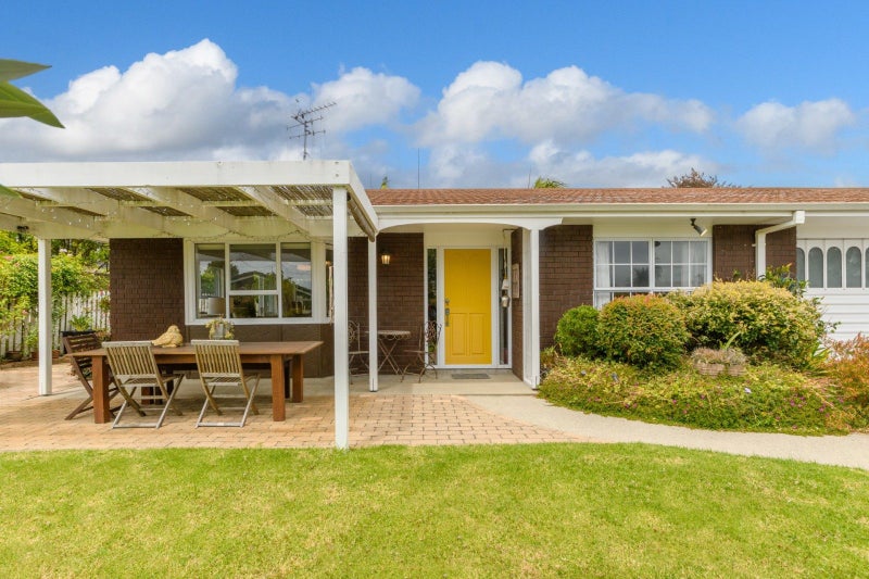 3B Benjamin Place, Matua, Tauranga - Carousel 1