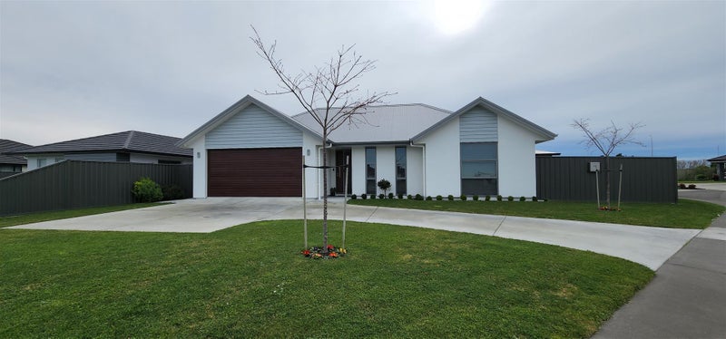 18 Pelorus Avenue, Poraiti, Napier - Carousel 1