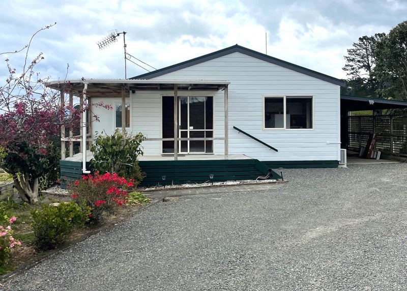 0 Willoughby Street, Halcombe, Halcombe - Carousel 1