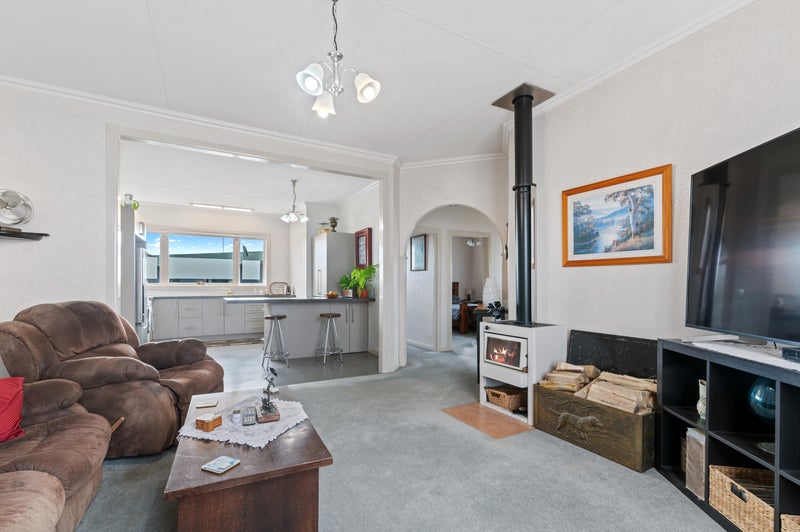 6 Ariki Street, Ngongotaha, Rotorua - Carousel 2