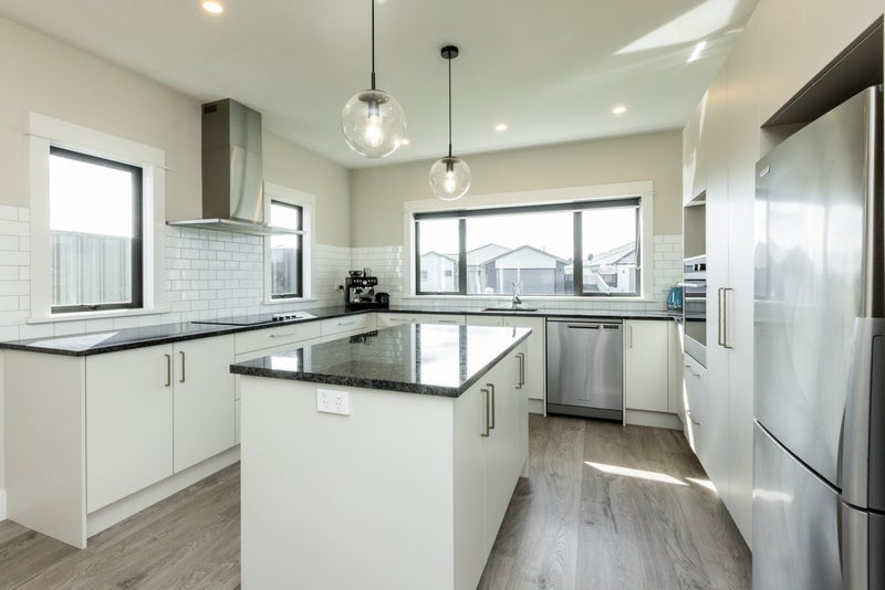 31 Hurunui Drive, Te Awa, Napier - Carousel 2