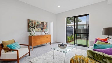 8/3 Beach Road, Te Atatu Peninsula, Auckland - Carousel 1