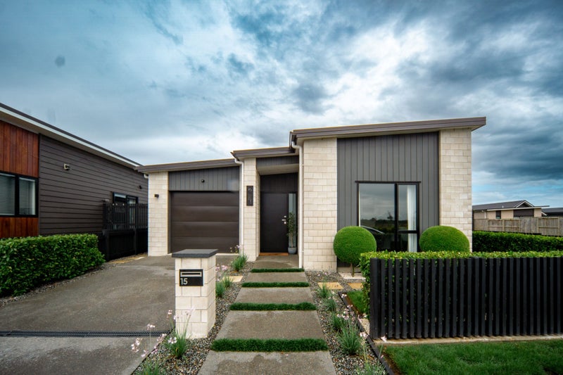 15 Couldsack Avenue, Chartwell, Hamilton - Carousel 1