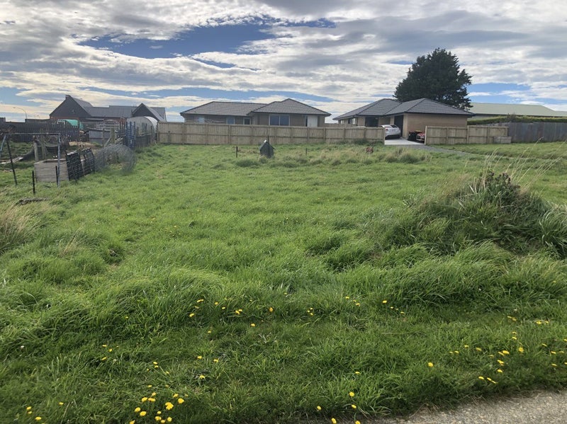 8 Shannon Street, Clifton, Invercargill - Carousel 2