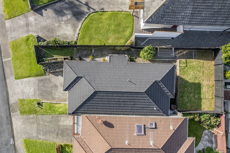 2B Whanake Street, Titahi Bay, Porirua - Carousel 24