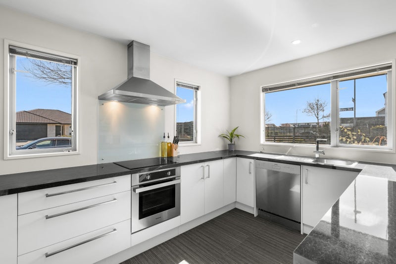 21 Kittyhawk Avenue, Wigram, Christchurch - Carousel 2