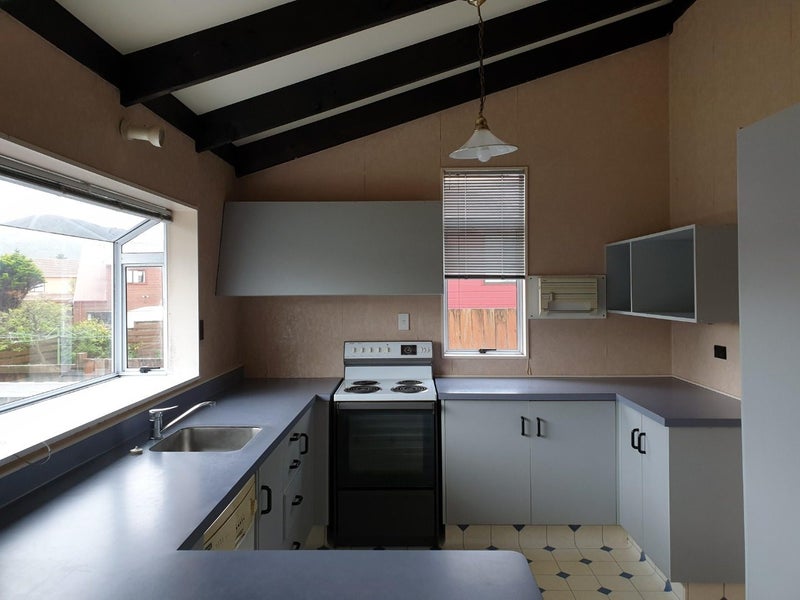 303 Maungaraki Road, Maungaraki, Lower Hutt - Carousel 2