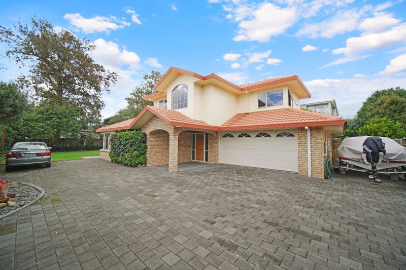 27D Swanson Road, Henderson, Auckland - Carousel 2