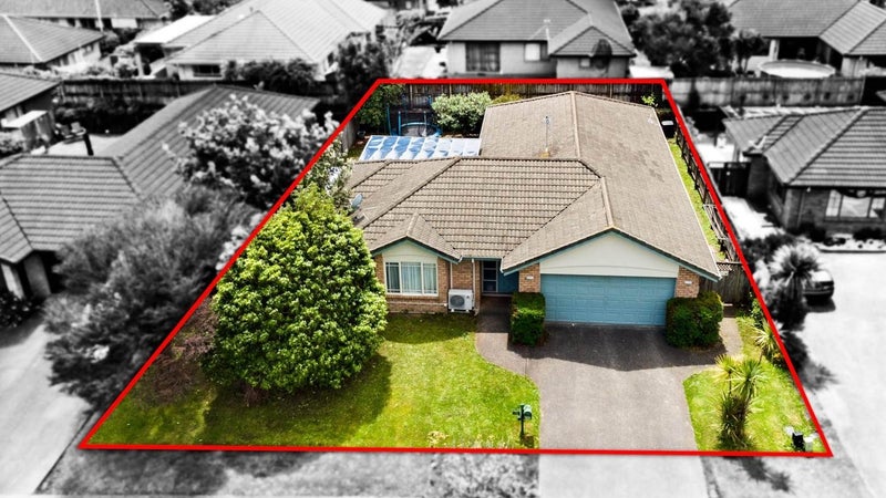 80 Hillwell Drive, Henderson, Auckland - Carousel 1