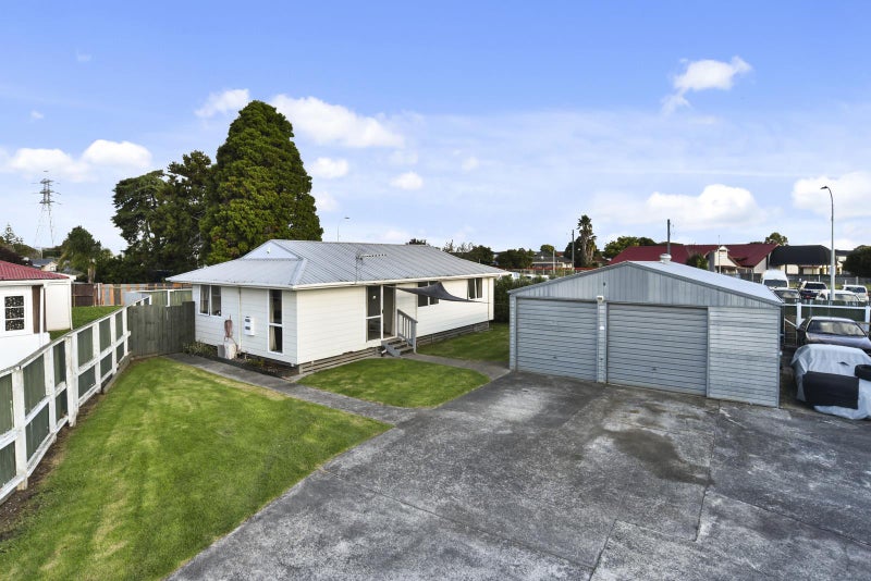 3/11 Station Road, Takanini, Auckland - Carousel 1