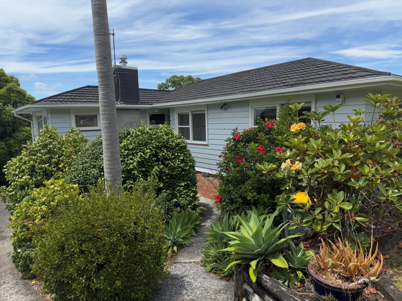 7 Hilling Street, Titirangi, Auckland - Carousel 2