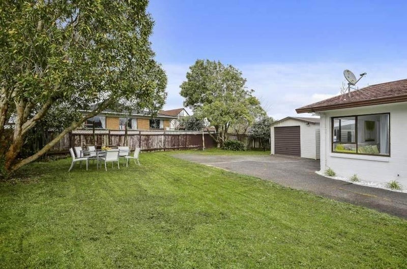 3B TINA PL, Sunnyhills, Auckland - Carousel 2