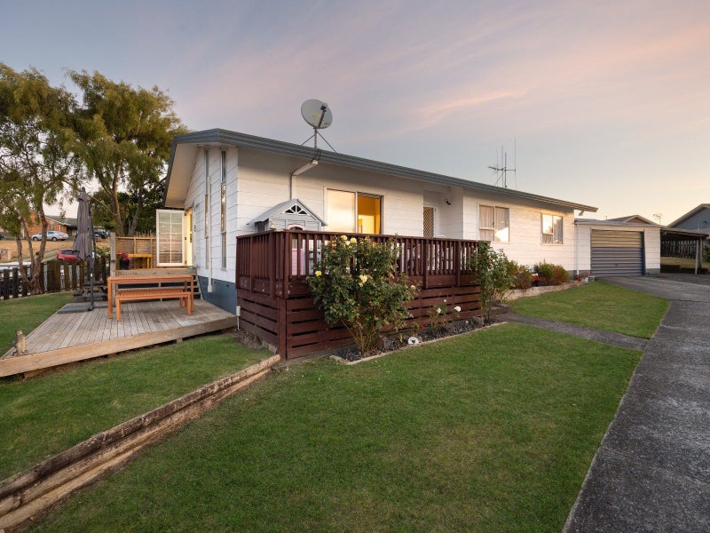 10 Millar Place, Nawton, Hamilton - Carousel 1