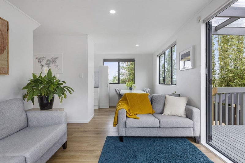 28 Benchmark Drive, Massey, Auckland - Carousel 2