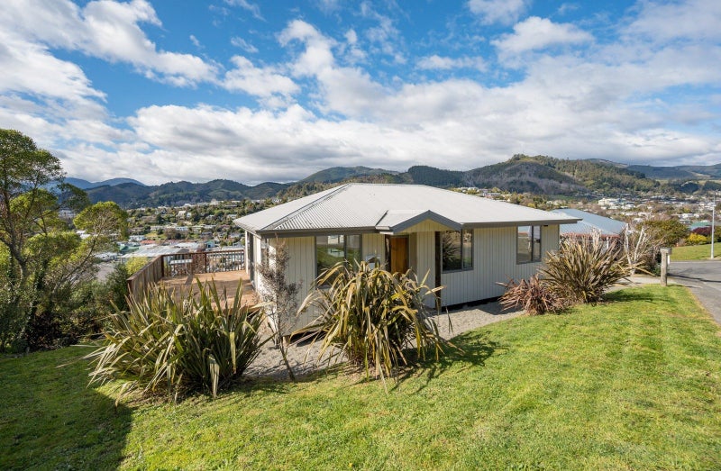 3 Carleton Place, Toi Toi, Nelson - Carousel 1