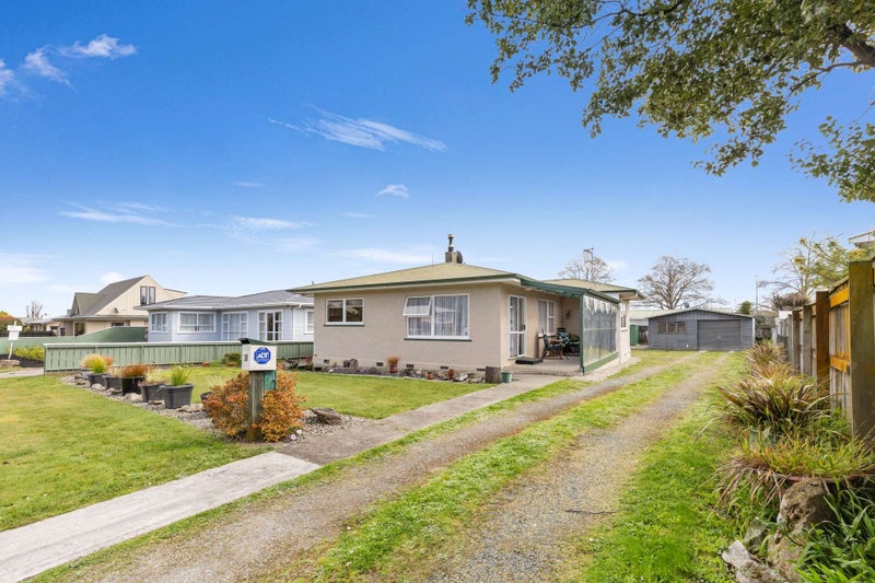 38 Tennyson Crescent, Stoke, Nelson - Carousel 1