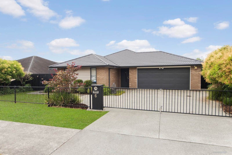 6 Robert Might Road, Kumeu - Carousel 2