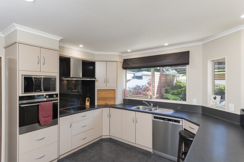 1 Island Road, Whataupoko, Gisborne - Carousel 2