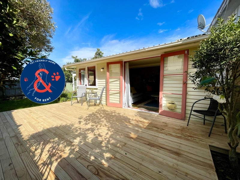 2/888 Mount Eden Road, Three Kings, Auckland - Carousel 1