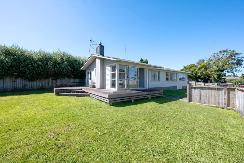 2 Adam Place, Mangakakahi, Rotorua - Carousel 2