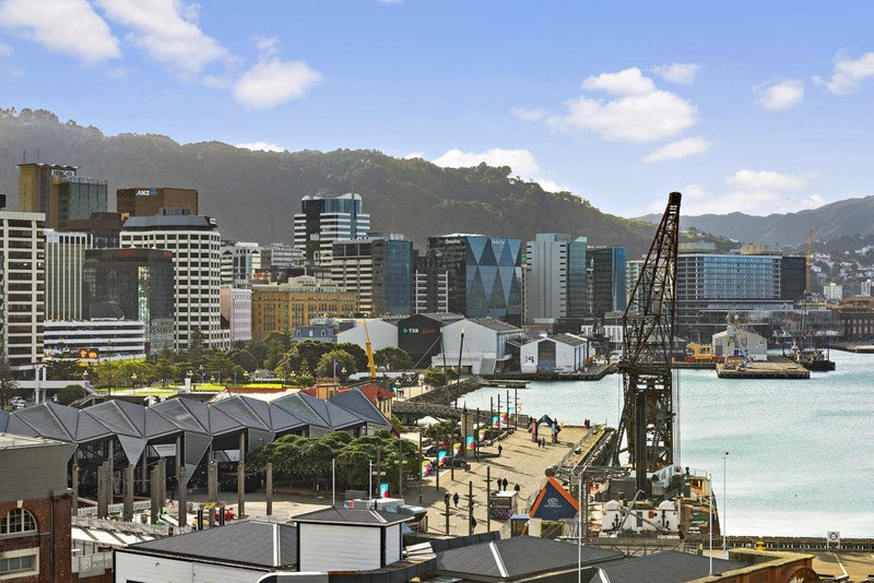 7B/42 Cable Street, Te Aro, Wellington - Carousel 1