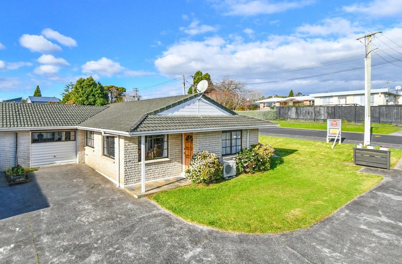 1/49 Clark Road, Pahurehure, Papakura - Carousel 1